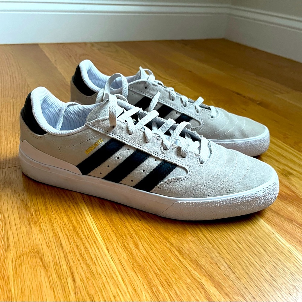 Like new Adidas Men’s Busenitz Shoes Grey and Black Size 10.5